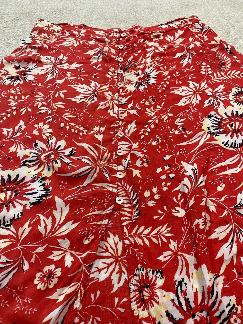 Free People Red Floral Midi Skirt with Front Slit Size L 100 Viscose